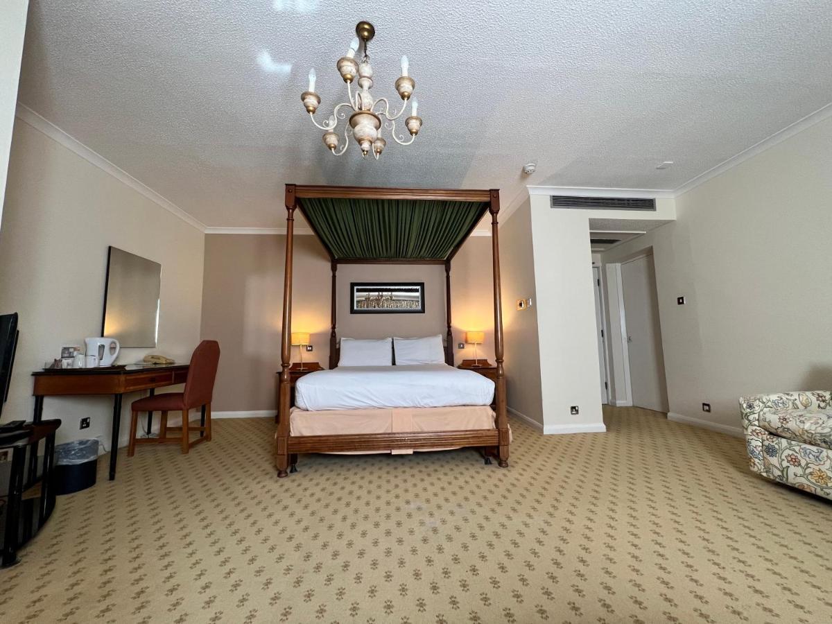 Brook Mollington Banastre Hotel & Spa Chester Buitenkant foto